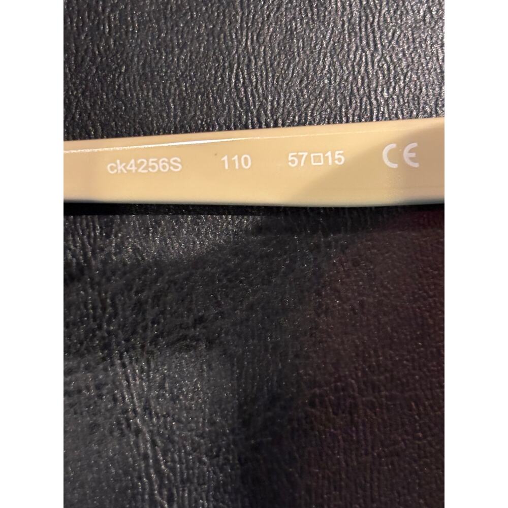 Women's Calvin Klein CK4256S 110 Tortoise & Beige Sunglasses, EUC - Picture 6 of 8